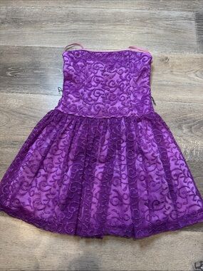 Un Deux Trois Purple Lace Spaghetti-Strap Party Dress RG1447